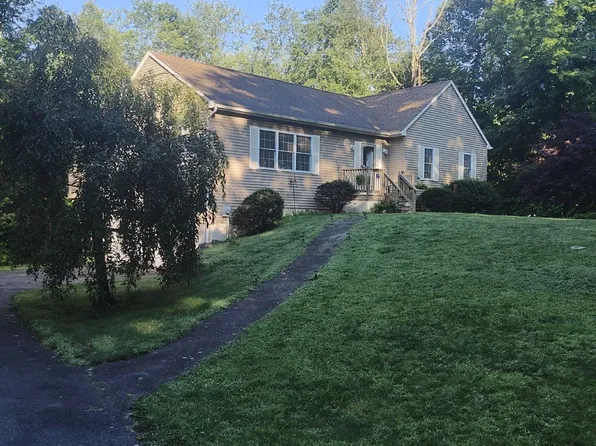 299 River St, Leicester, MA 01524