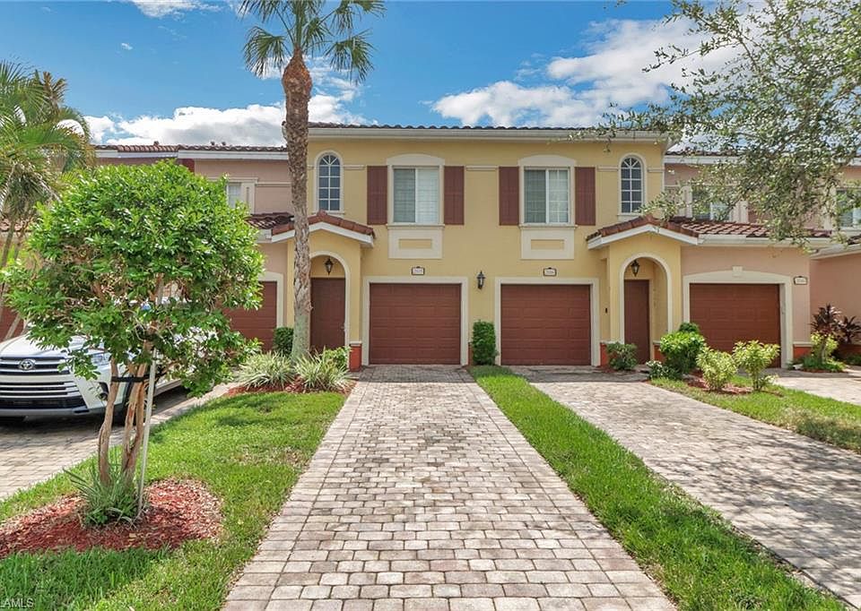 1st image of 10127 Villagio Gardens Ln #205