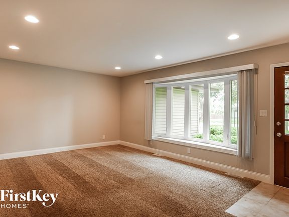 4th image of 812 Baskin Dr