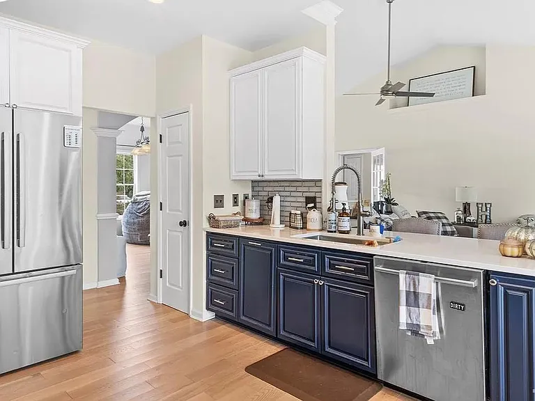 621 Three Meadows Rd — Photo 4