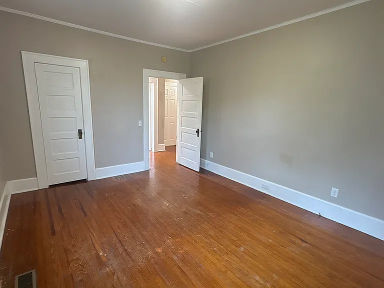 206 Whitney St — Photo 18