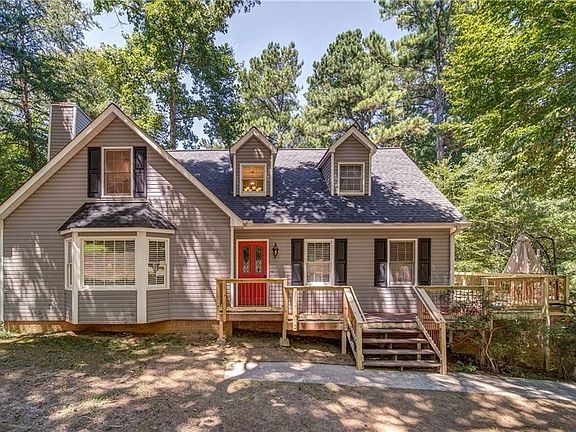 2nd image of 416 Sweetgum Dr
