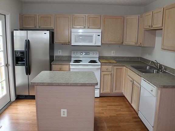 5th image of 506 Kensington Dr