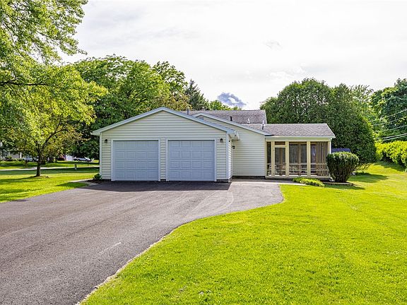 4th image of 1193 Appian Dr