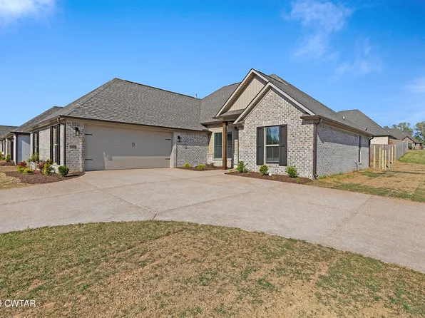 403 Fairway Blvd, Jackson, TN 38305