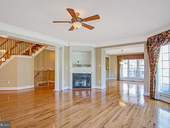 4th image of 4439 Tuscany Ct