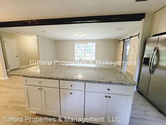 5th image of 1611 Julia St