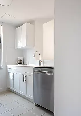 Rented by Maidman Realty Group LL | media 57