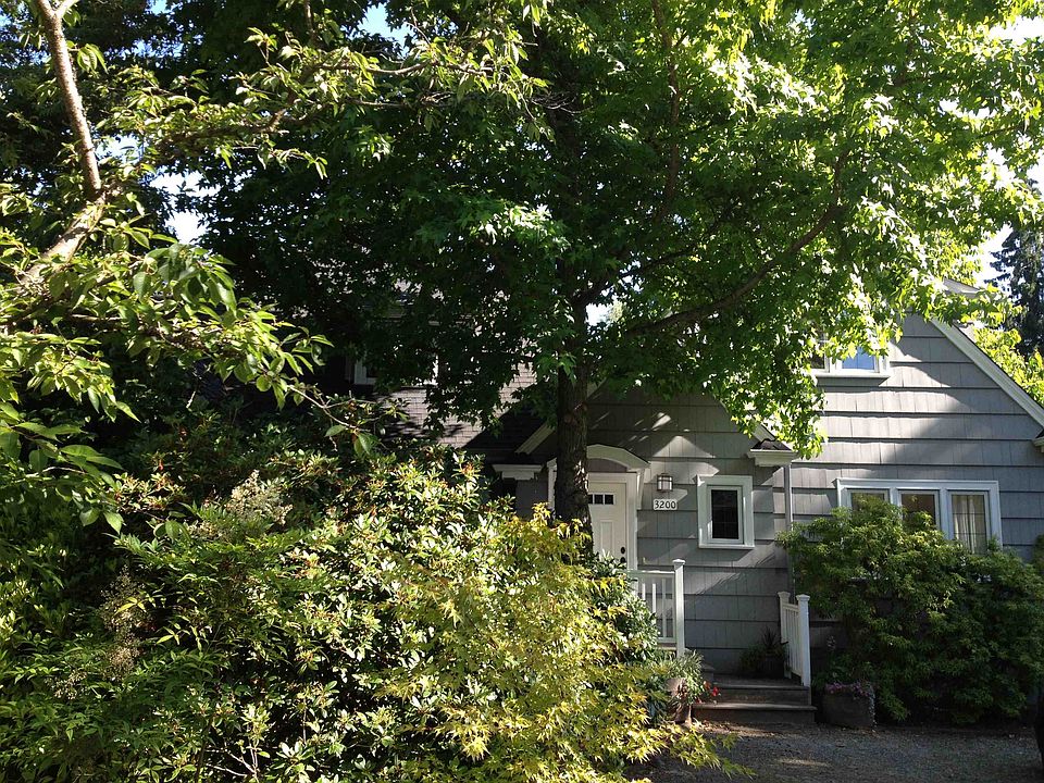 2nd image of 3200 NE 92nd St