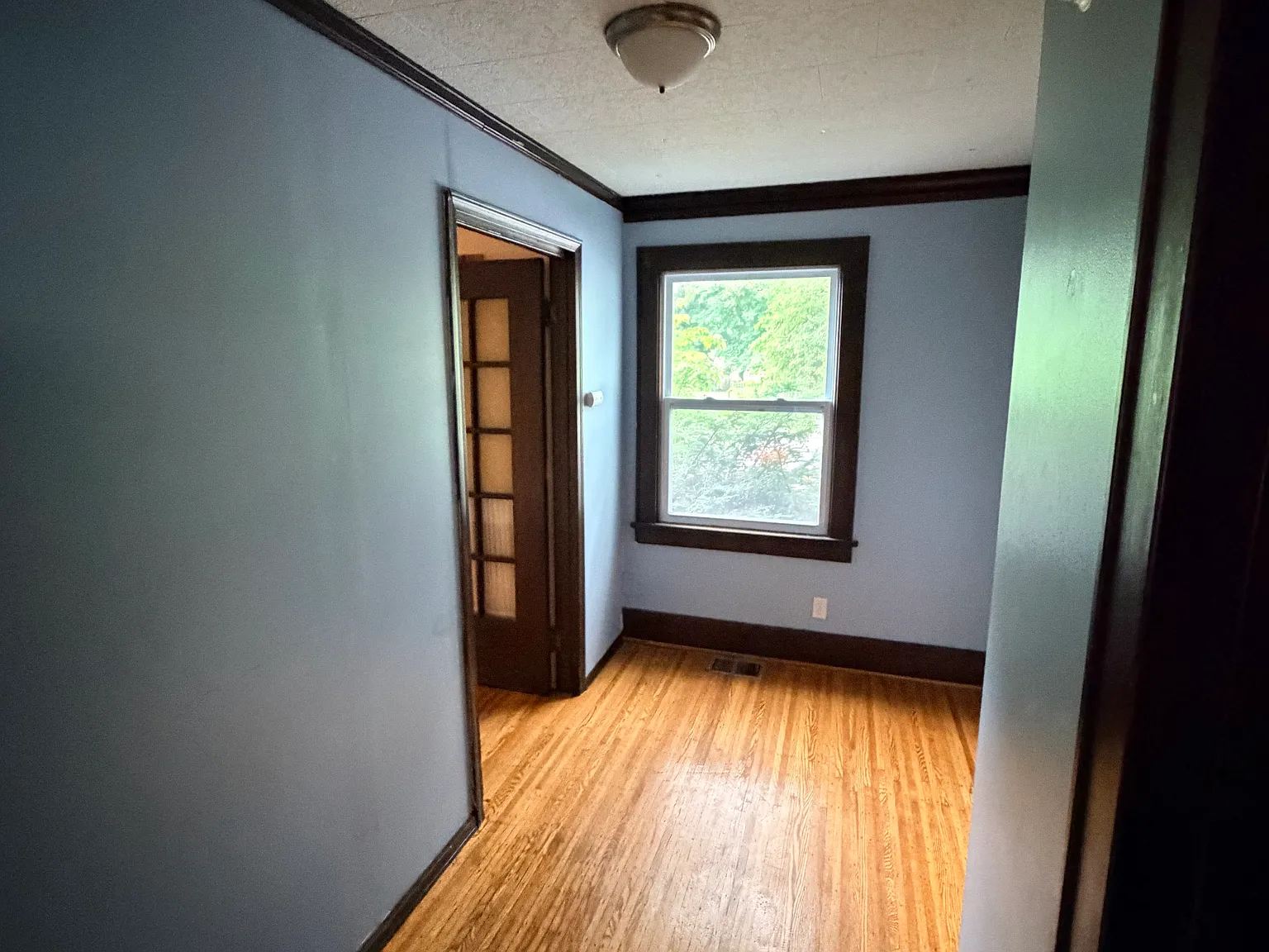 2 bed, $1,300 — Photo 2