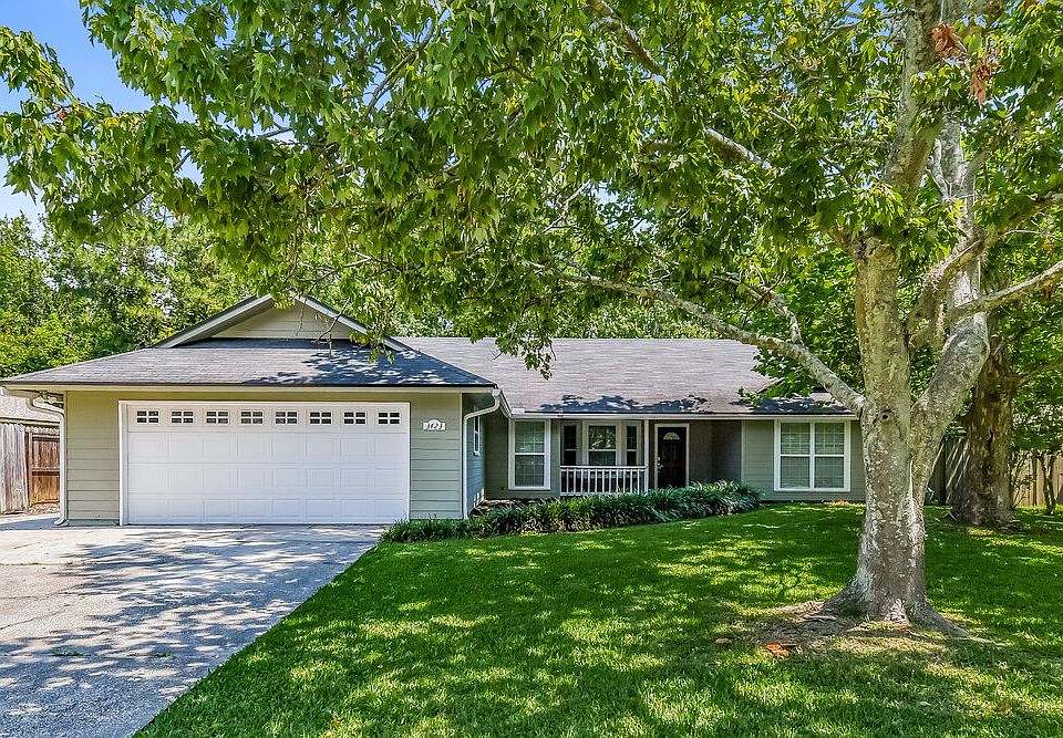 1st image of 3423 Deerfield Pointe Dr