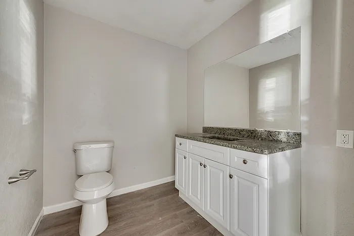 408 Town North Dr — Photo 15