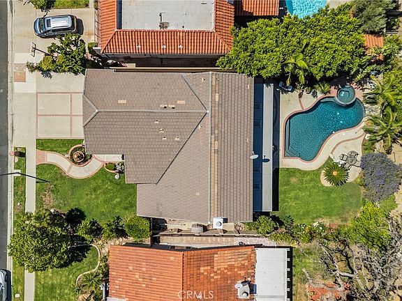 3rd image of 9933 Nevada Ave
