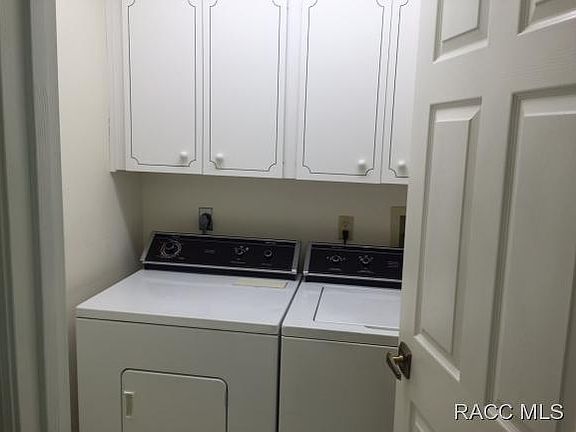 5th image of 662 E Buckingham Dr