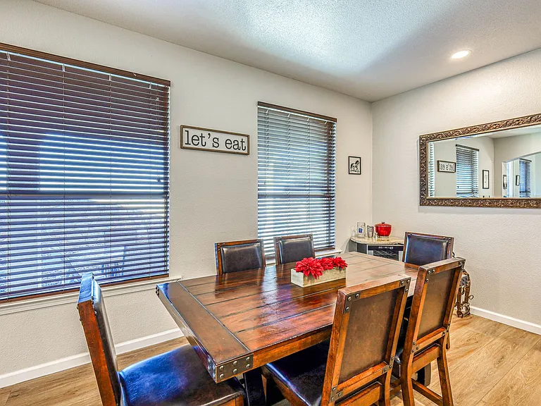 1627 Brillo Del Sol #C-T — Photo 74