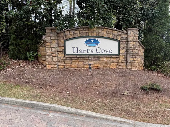 1612 Harts Ridge Dr, Seneca, SC 29678