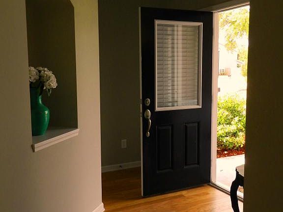 4th image of 1515 Thoroughbred Blvd