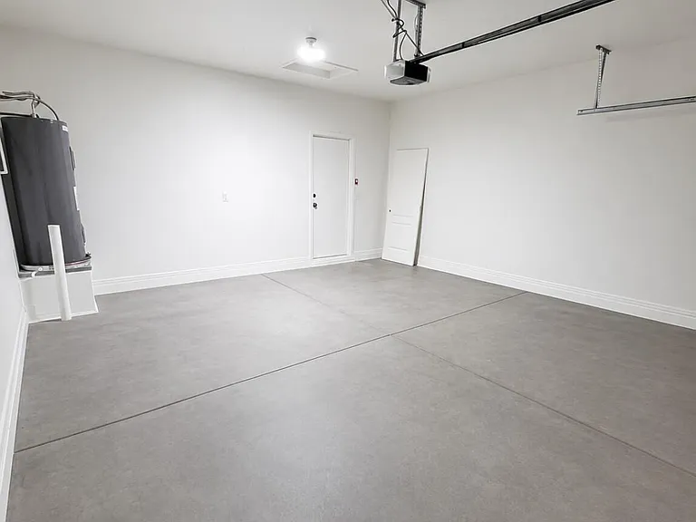 8773 W Dahlia Dr — Photo 12