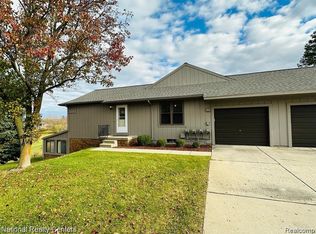12043 Shenandoah Dr #1, South Lyon, MI 48178