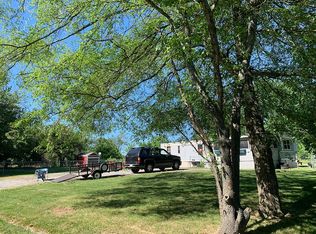 10570 Steele Acres Ln, Marion, IL 62959