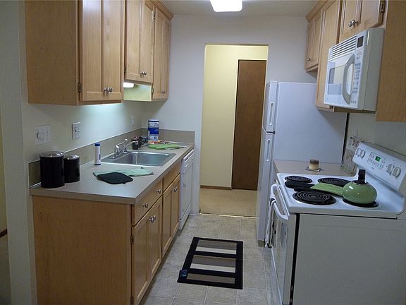 4th image of 13407 Greenwood Ave N APT 211C