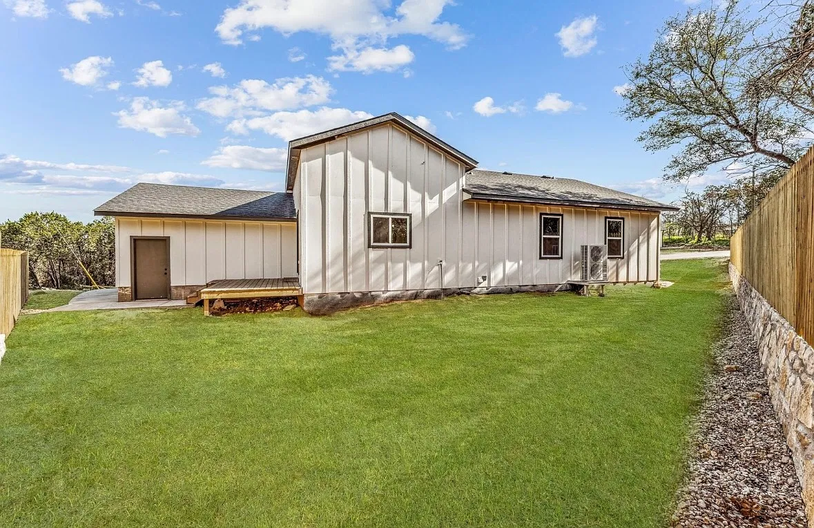 4 bed, 1556 sqft, $2,850 — Photo 4