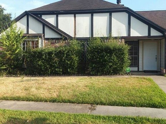 2nd image of 19503 Lazy Valley Dr