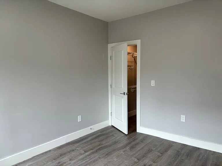 1825 Vernon St NW — Photo 17