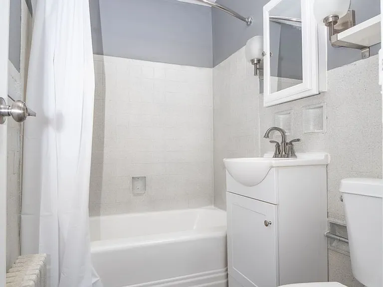 5426 Fifth Avenue — Photo 40
