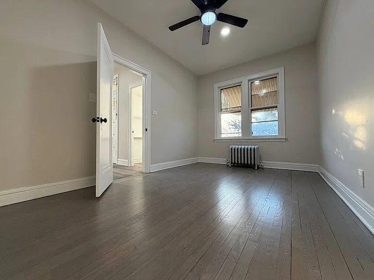 8442 S Essex Ave — Photo 5