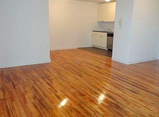 4142 73rd St, Flushing, NY 11377