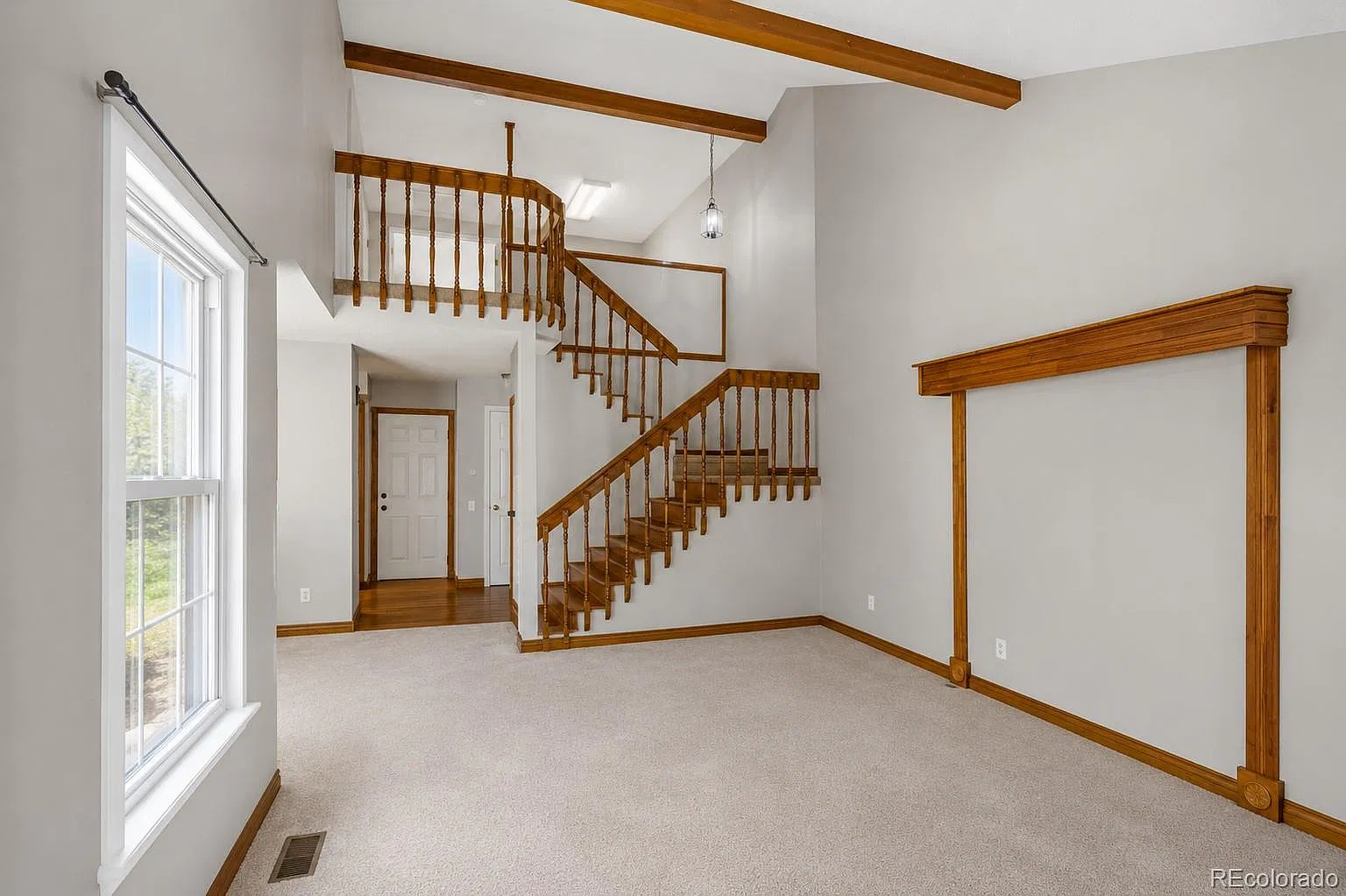 3 bed, 2.5 bath, 2078 sqft, $2,899 — Photo 3