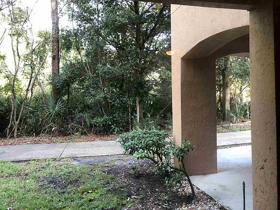 3rd image of 615 Fairway Dr APT 106