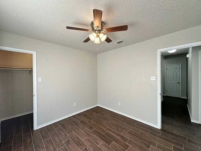 1910 Michele Dr — Photo 25
