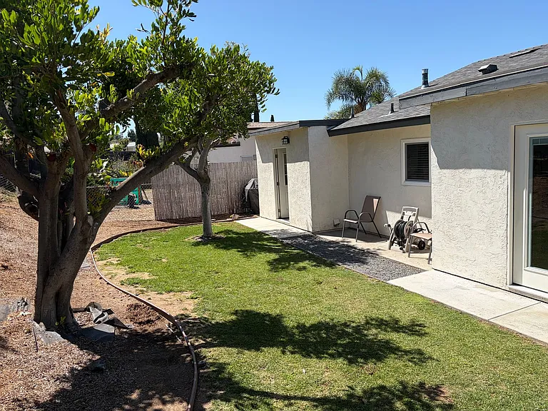 808 Laurelwood Ct — Photo 6