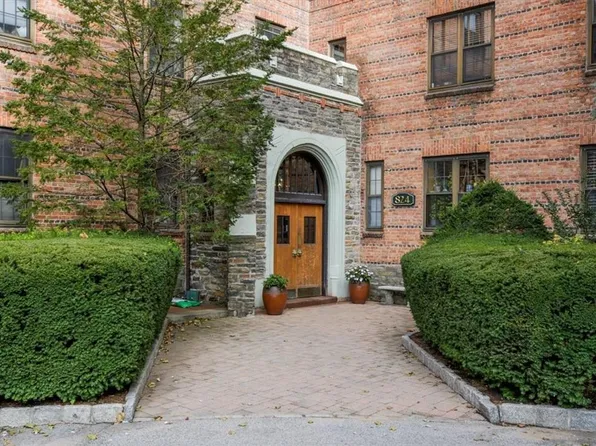 824 Bronx River Road #5A, Bronxville, NY 10708