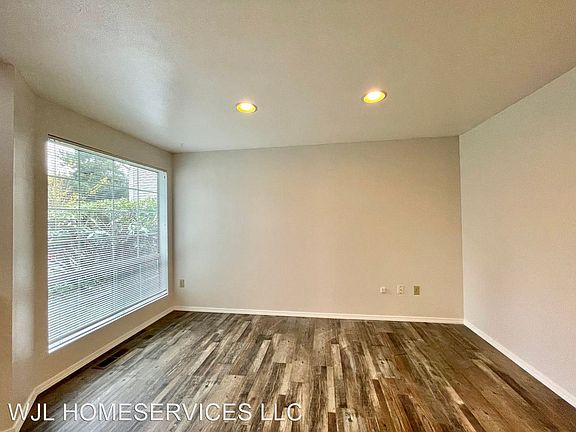 4th image of 14771 NE 3rd St APT 19