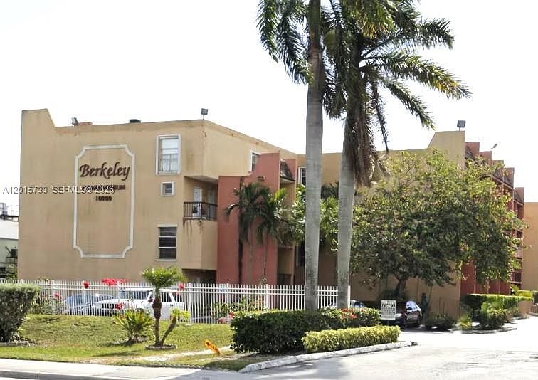 1st image of 10900 SW 104th St APT 315