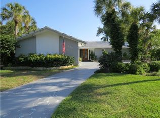 570 Commonwealth Pl, Sarasota, FL 34242