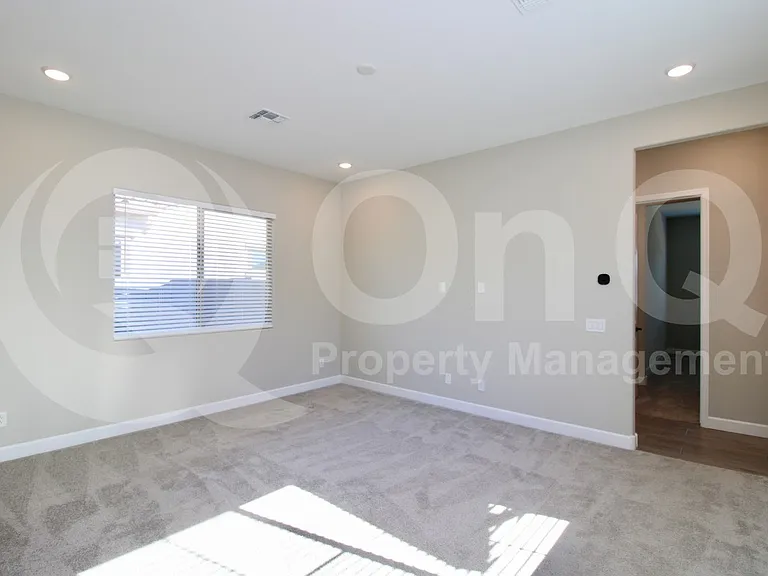 44626 N 44th Ave — Photo 6