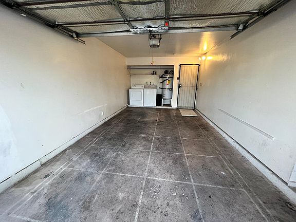 2nd image of 3231 S Heritage Way