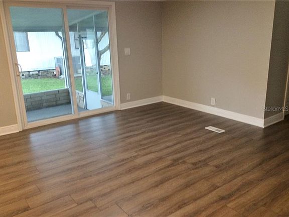 4th image of 3034 Beaver Creek Dr