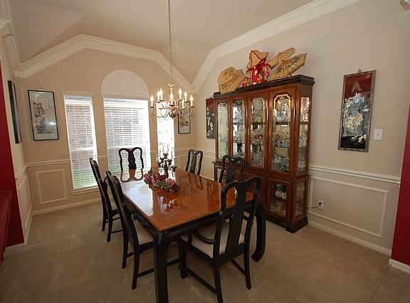 3rd image of 106 Sandstone Bend Ln
