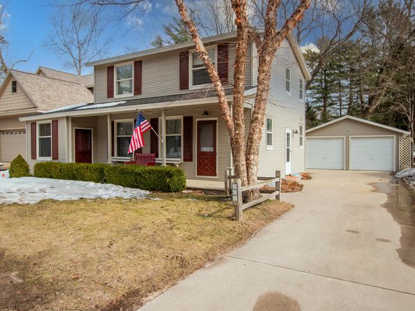 368 N Hancock St, Pentwater, MI 49449