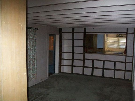 5th image of 1700 E 21st St