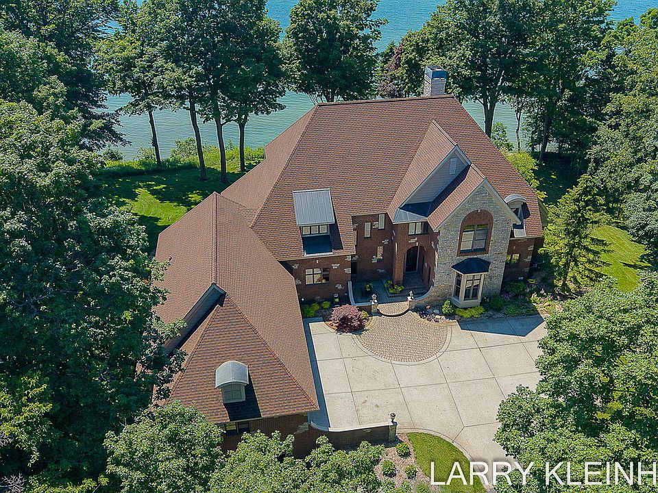 1st image of 5645 Lakeshore Dr N
