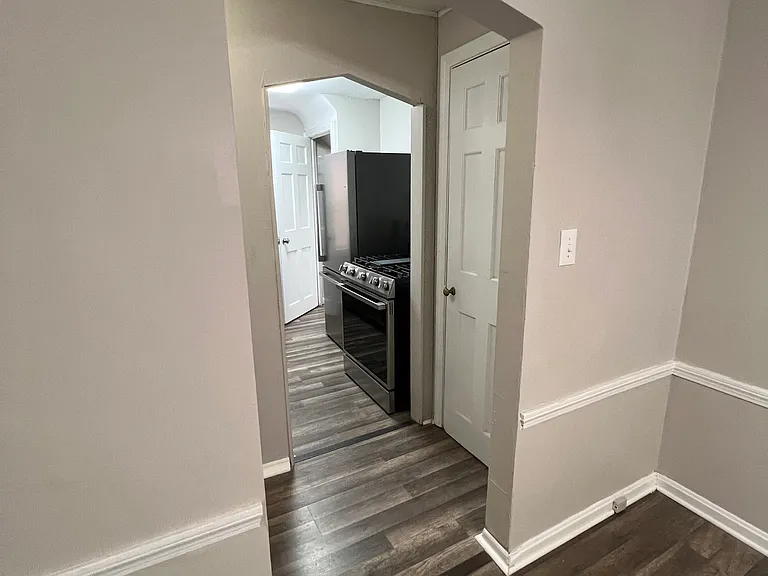 3225 Washington Blvd #1 — Photo 11