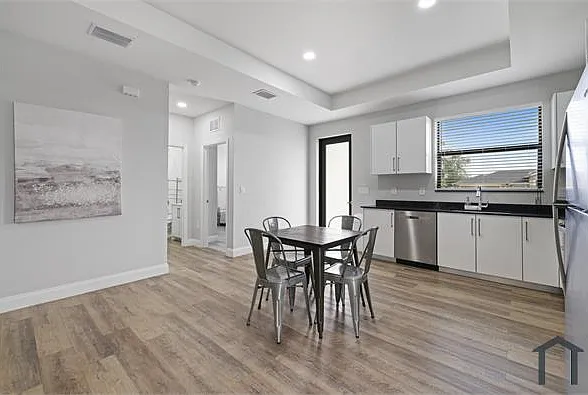 1911 Lorna Ave — Photo 12