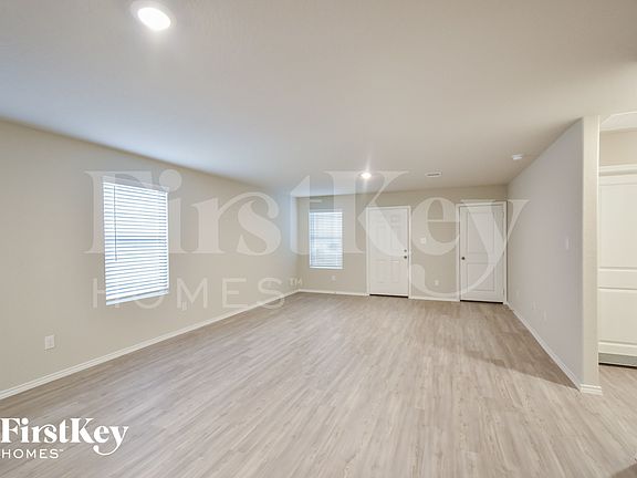 4th image of 10815 Giacconi Dr
