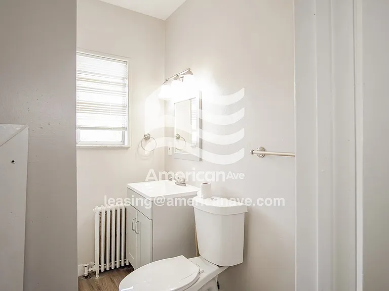 764730_012_wm_-_bathroom_13189202.jpg